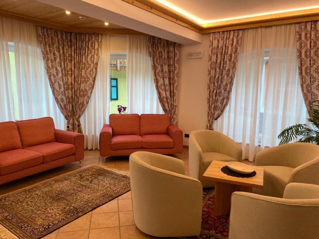 Garni Villa Elsa Pozza di Fassa Extérieur photo